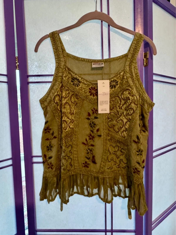 Rayon Top, embroidered, verity of texture